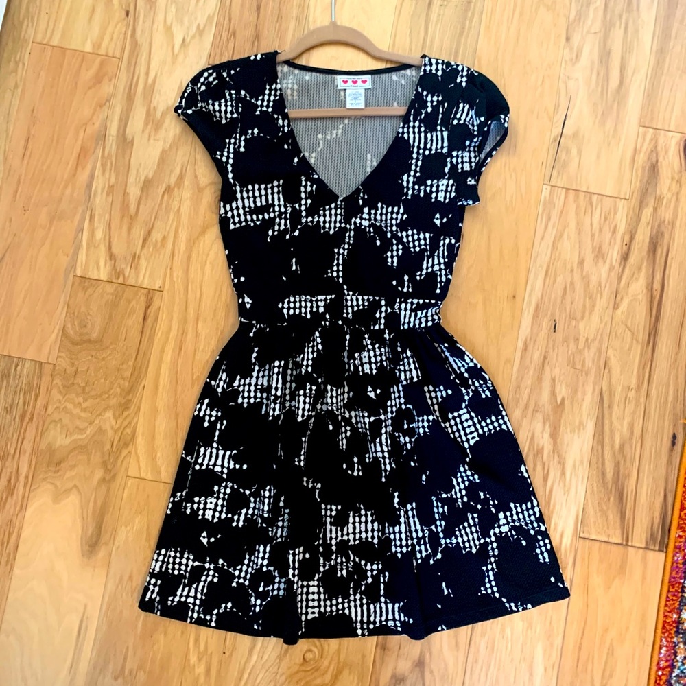 Black & White Print Dress - Small